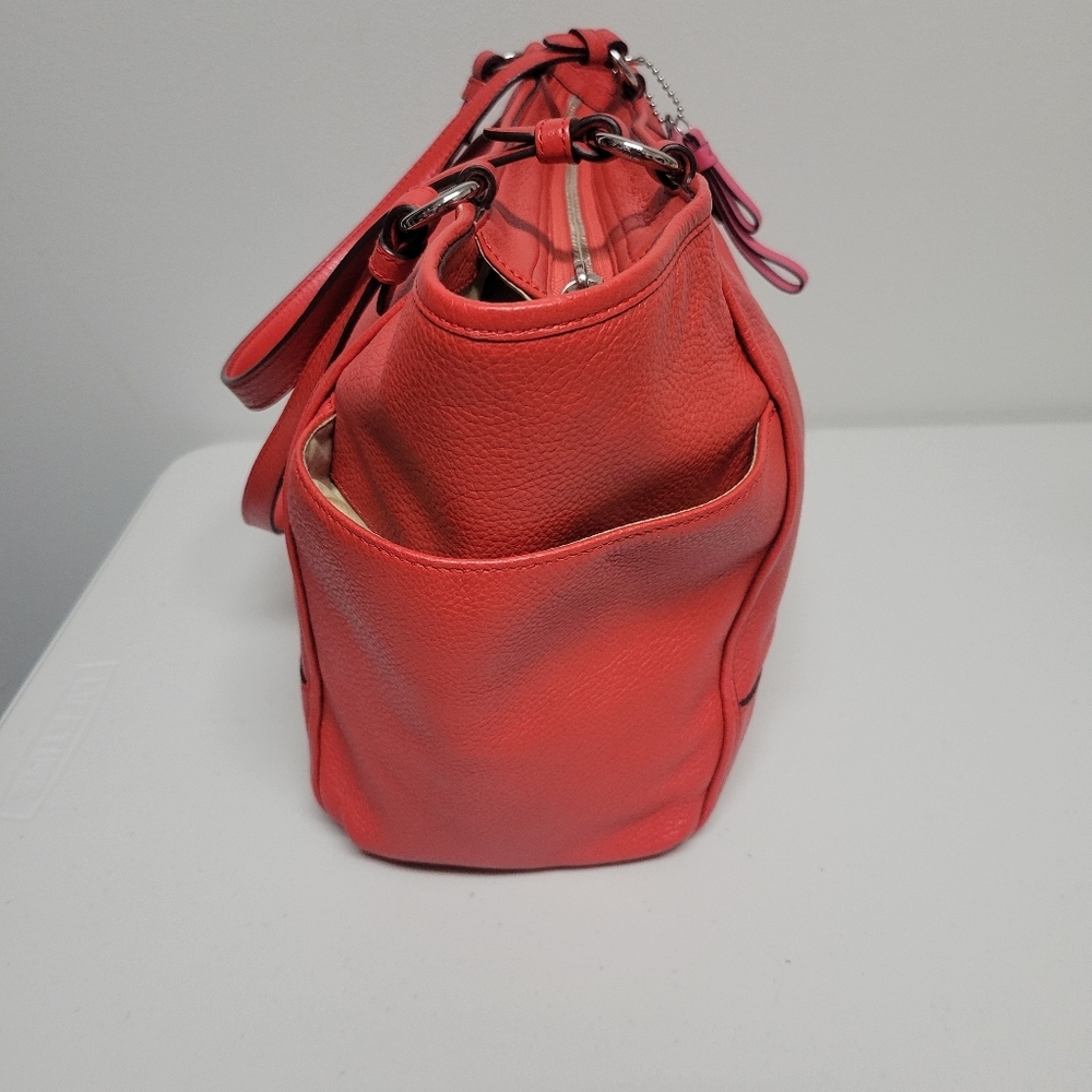 Coach Park Leather Carrie Large Tote Shoulder Bag. - Picture 5 of 16